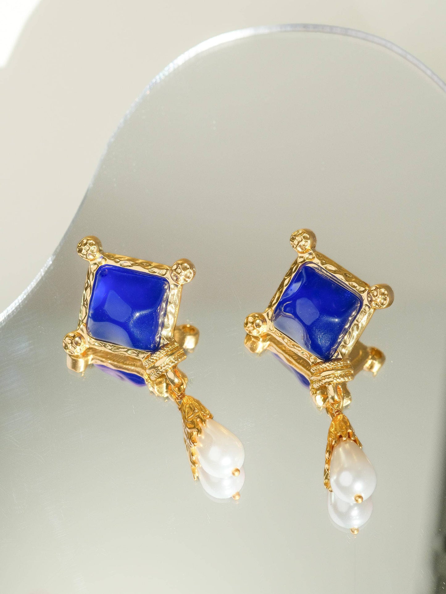 Indigo 18K Antique Gold Baroque Vintage Pearl Earring: Blue