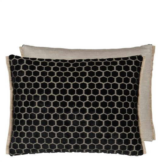 Jabot Noir Decorative Pillow