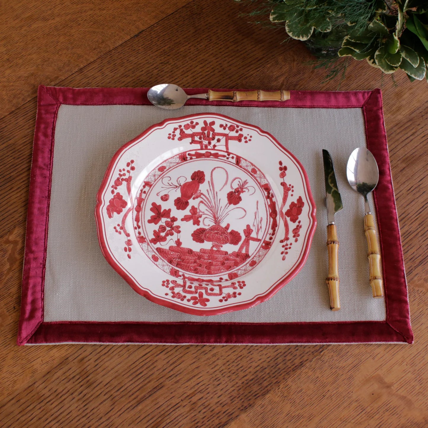 Beatriz Ball VIDA Faenza 9" Salad Plate Set of 4 White and Red