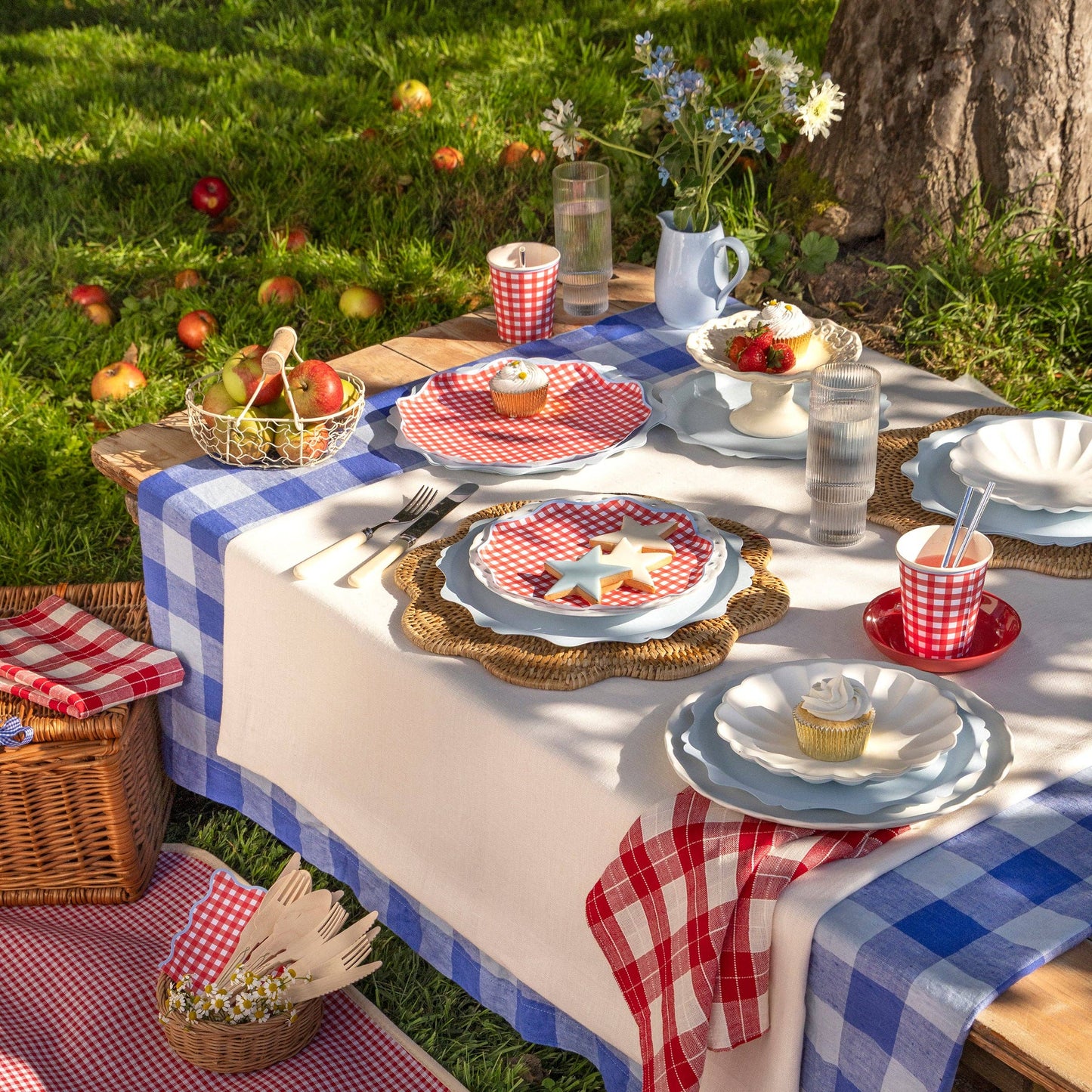 Meri Meri Red Gingham Dinner Plates