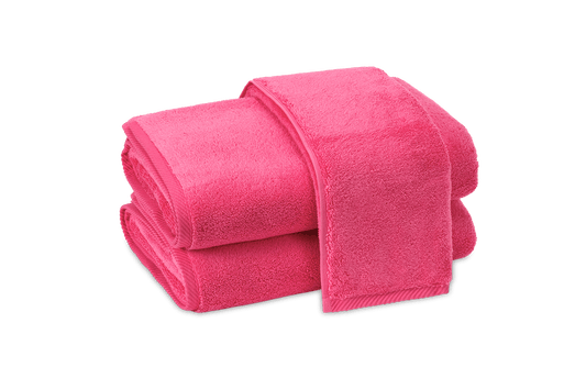 Milagro Hot Pink Fingertip Towel