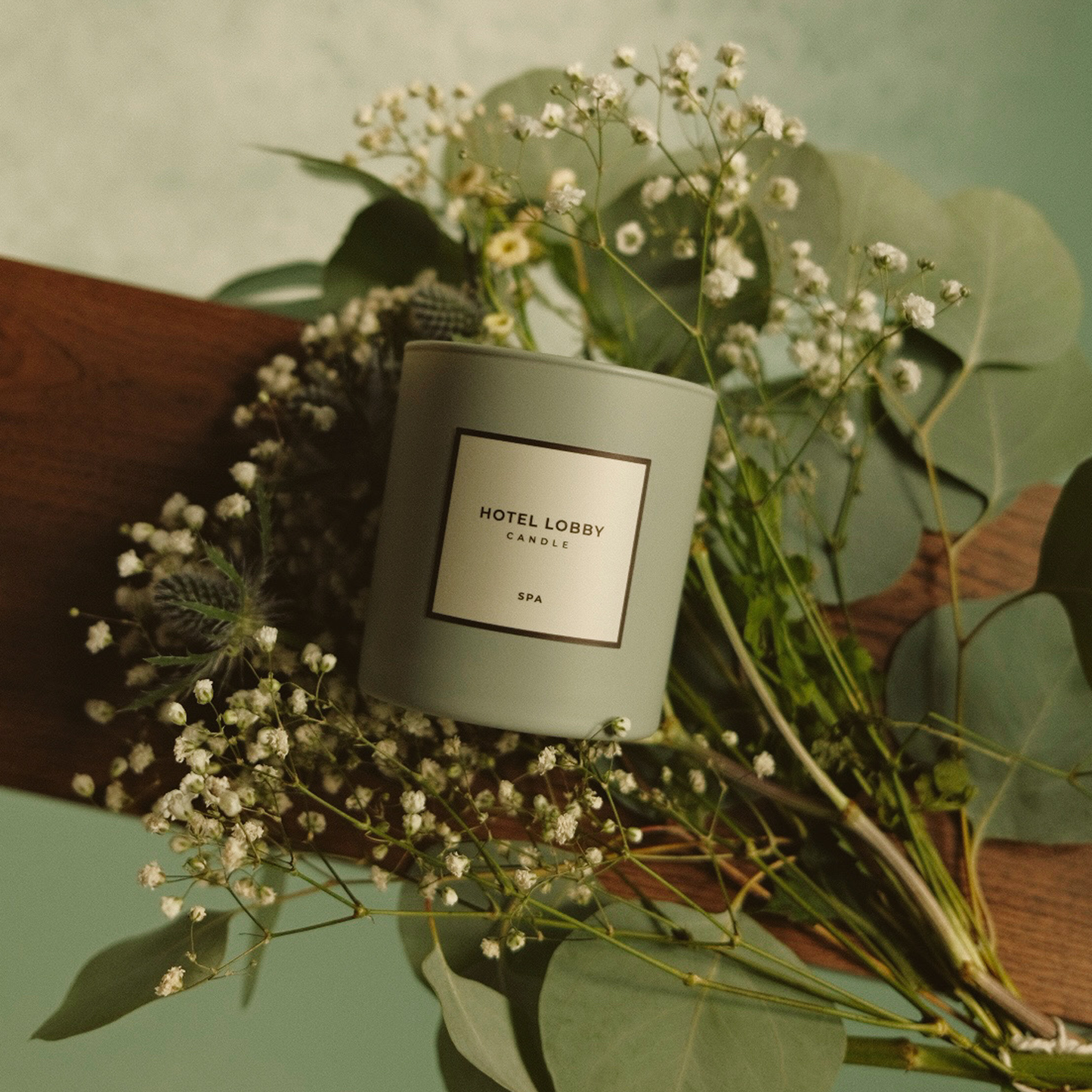 Spa - Relaxing Eucalyptus Luxury Soy Candle - 9.75 oz