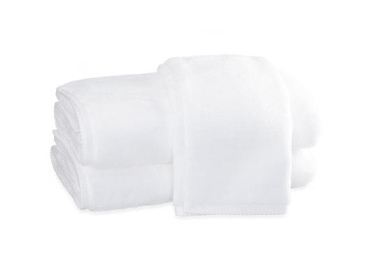 Milagro White Bath Towel